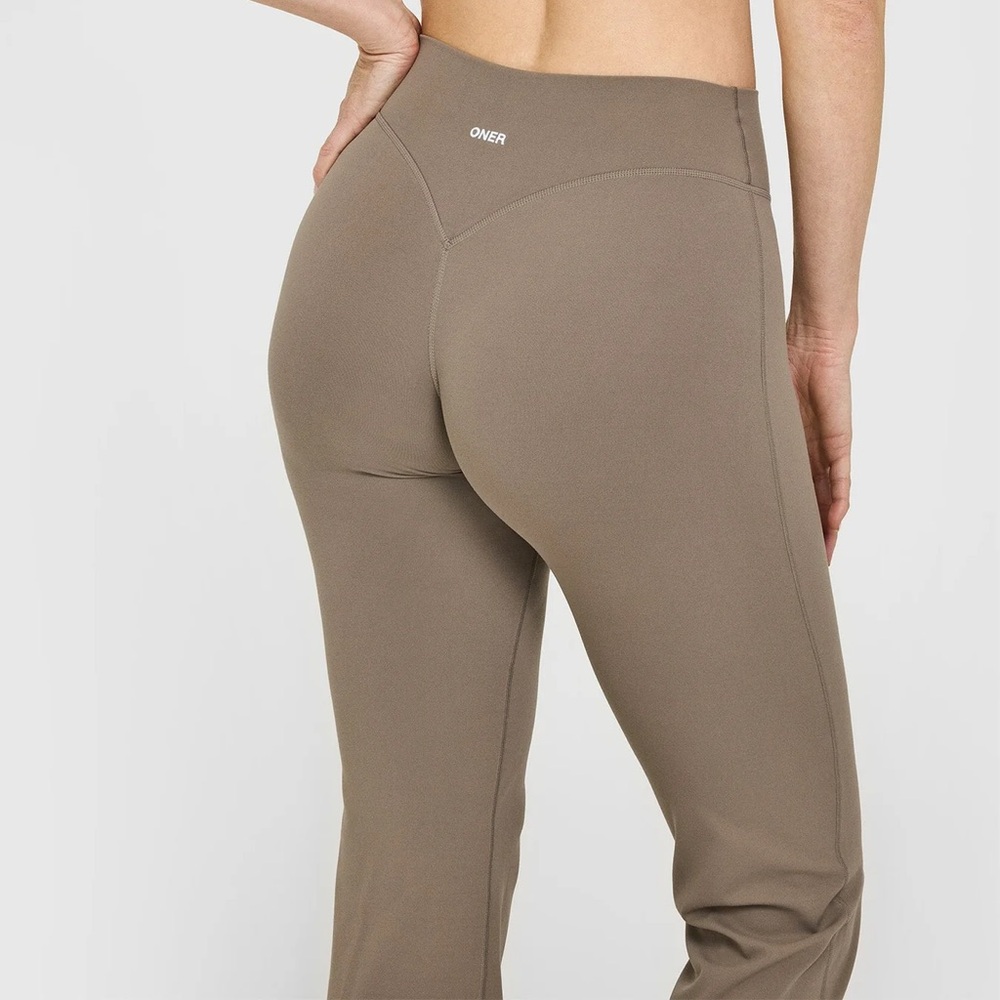 *SOLD* Oner Active SoftMotion Flared Bottoms - Moss Brown - Picture 3 of 3